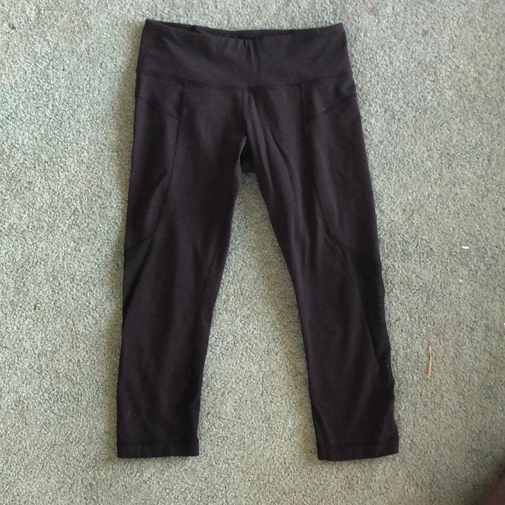 Lululemon Capri pants